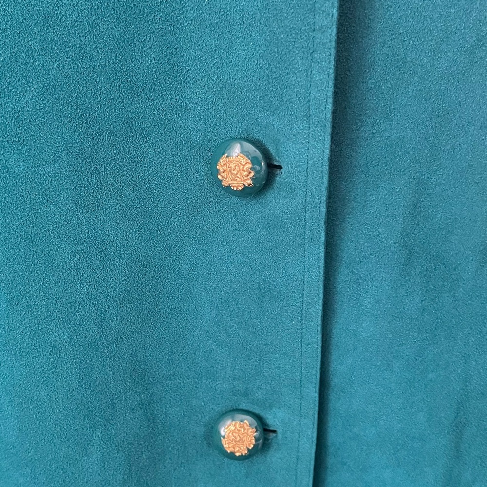 Beautiful vintage 80s below the knee coat made of suede.